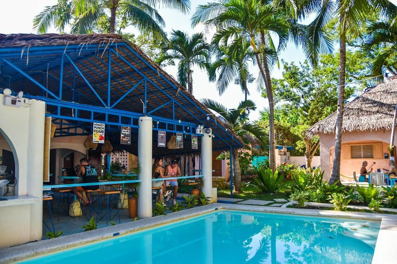 Mad Monkey Panglao Hostel