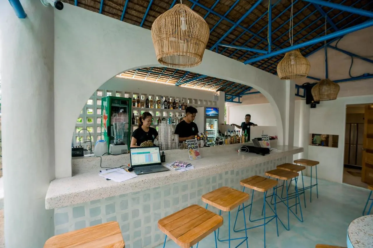 Mad Monkey Panglao Hostel Philippines