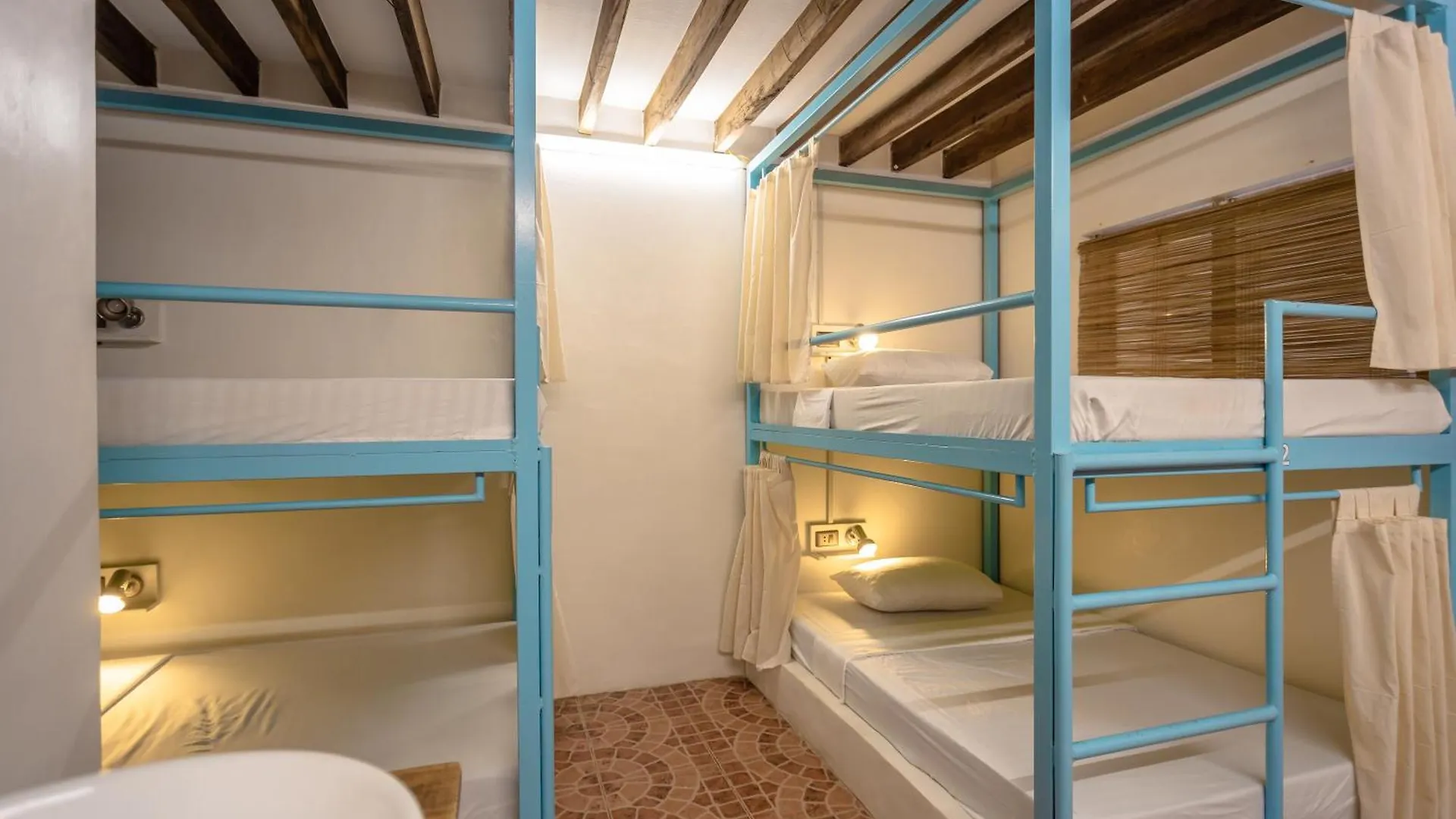 Auberge de jeunesse Mad Monkey Panglao